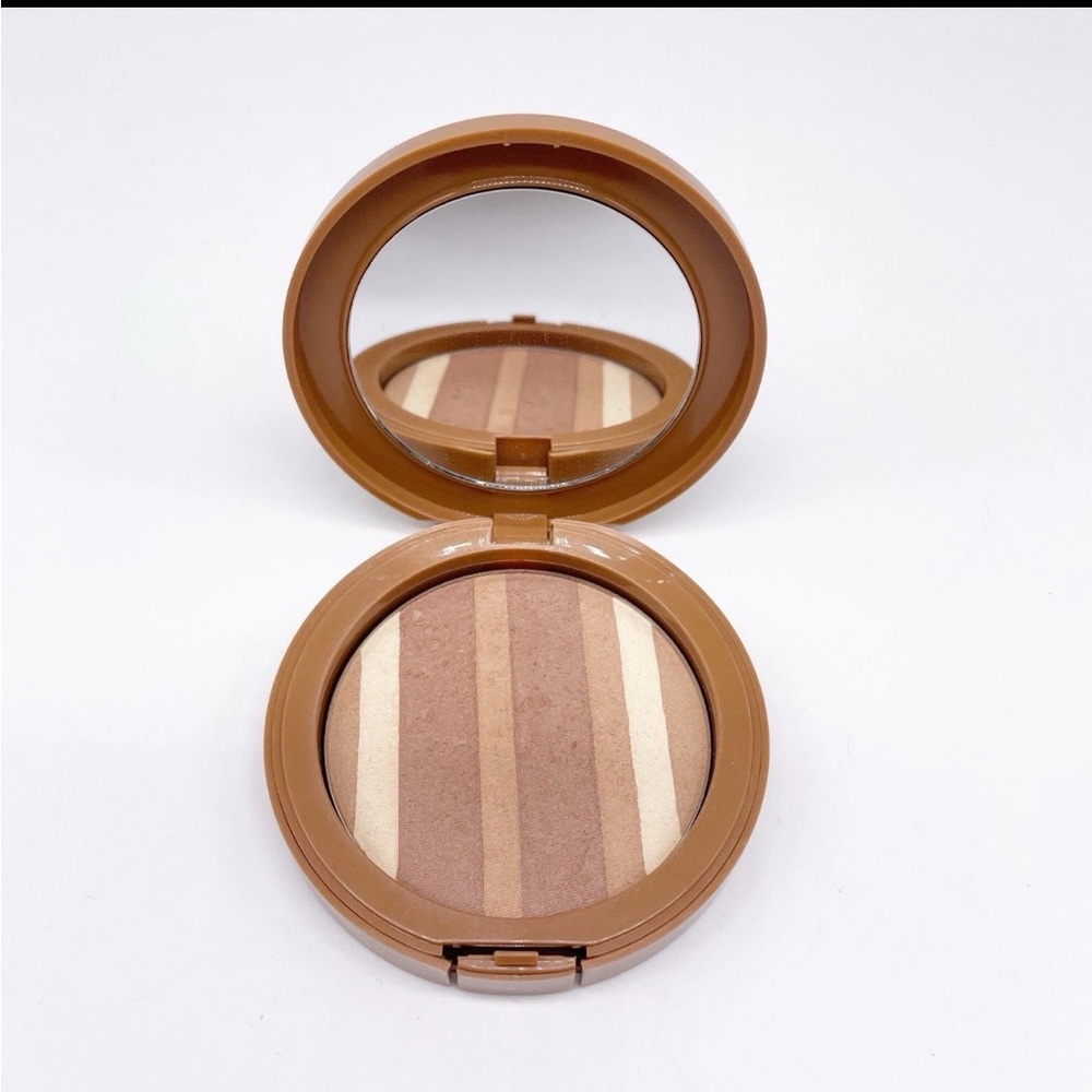 Sunlit Bronze Contour Palette. Belle Beauty BRONZABELLE
